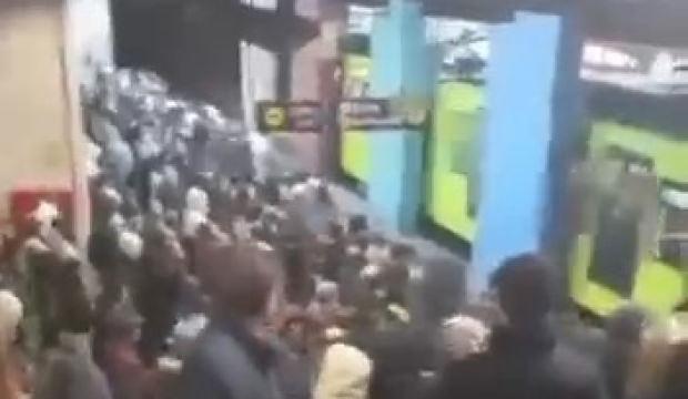 Duyan şaşırdı: Bursa'da poşet y&uuml;z&uuml;nden binlerce kişi yolda kaldı