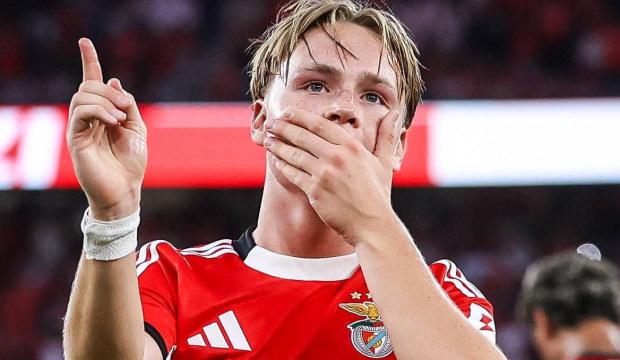 İtalyan devi de devrede! Benfica'nın kapısında Schjelderup yarışı