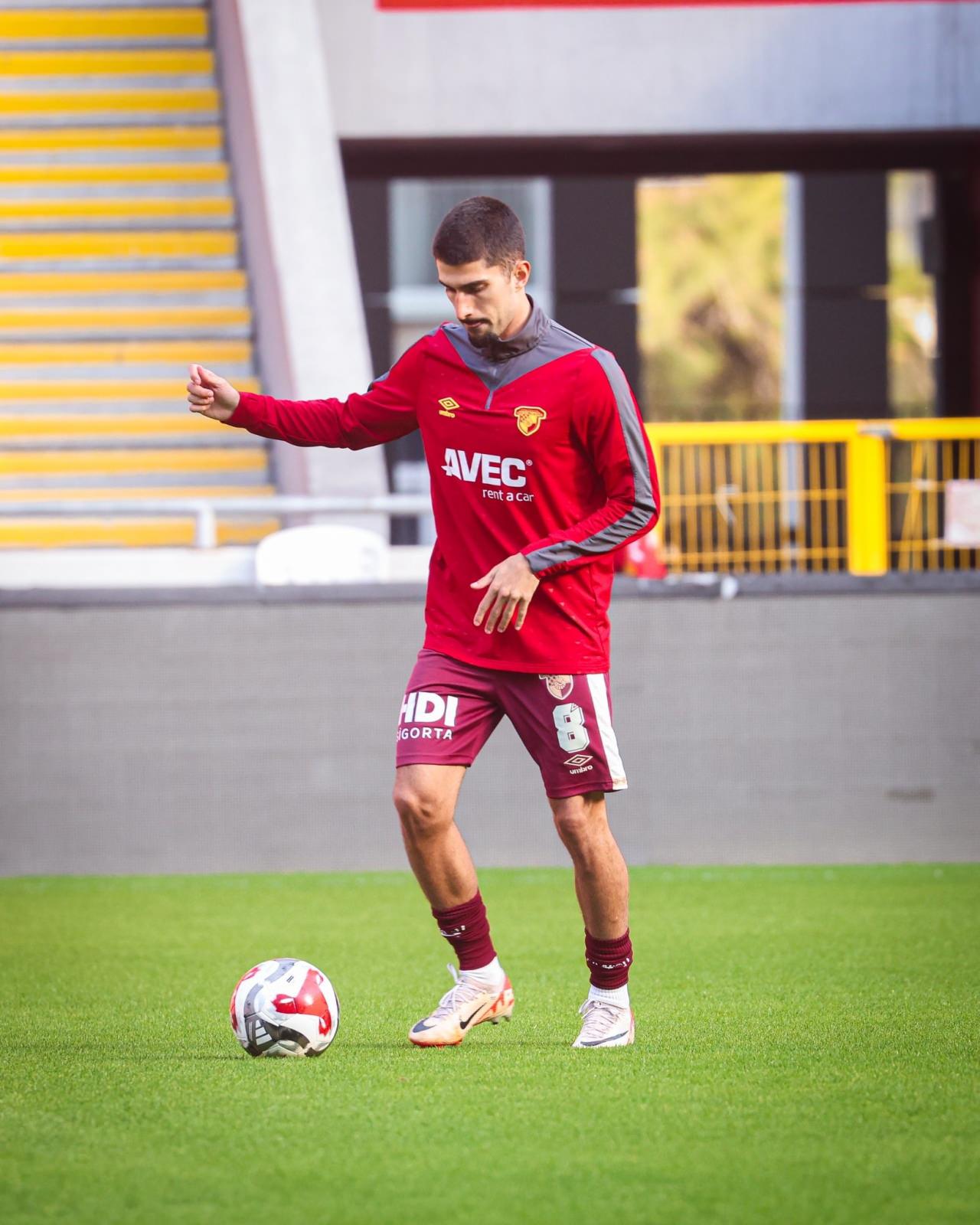 Alexis Antunes ilk maçında gol sevinci yaşadı.