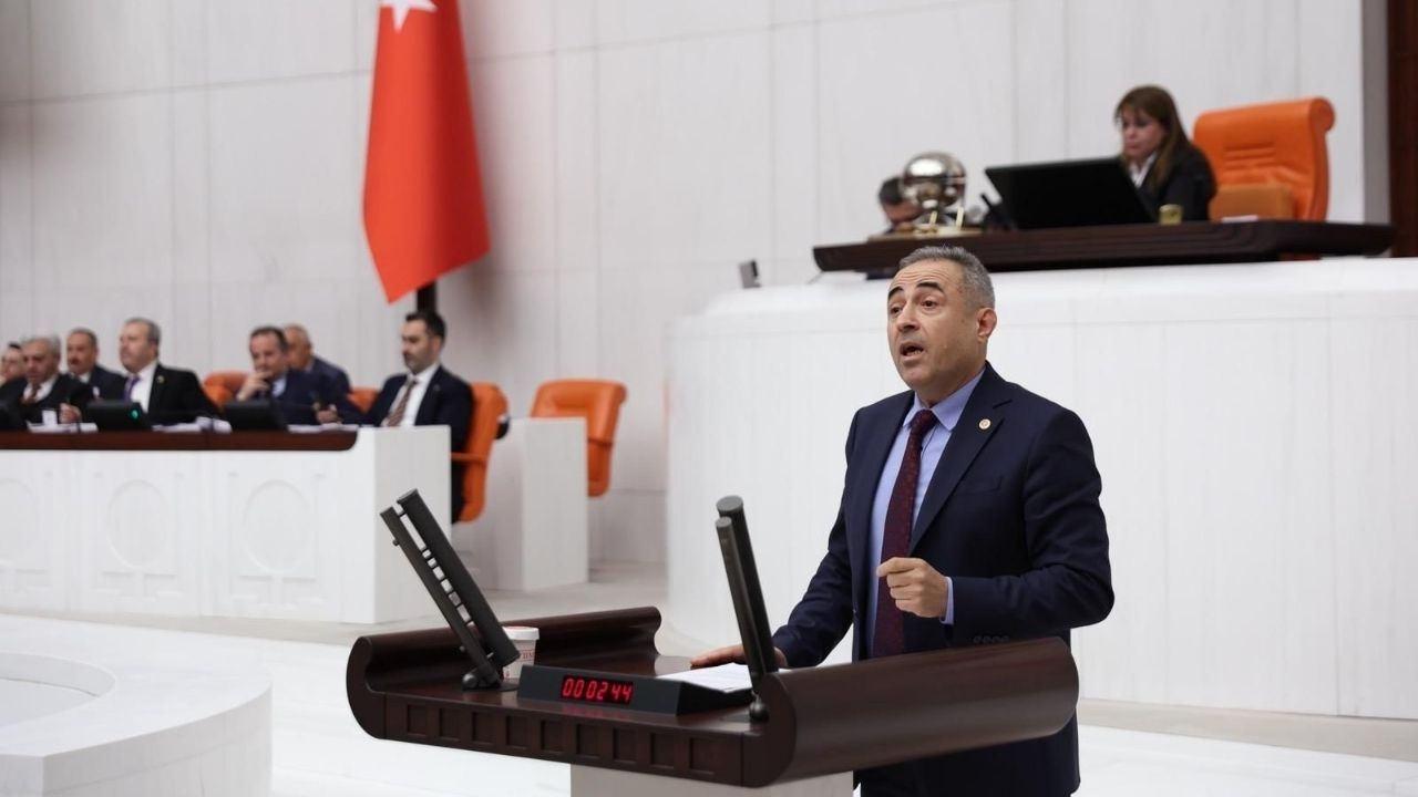 Kahramanmaraş Milletvekili İrfan Karakutlu çarşamba günü AK Parti'ye katılacak.