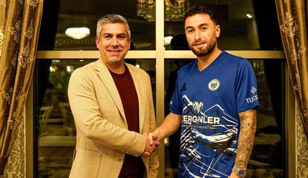 Maddi sıkıntılar şampiyonluğa oynayan takımı vurdu: Yıldızlar rakibe gitti