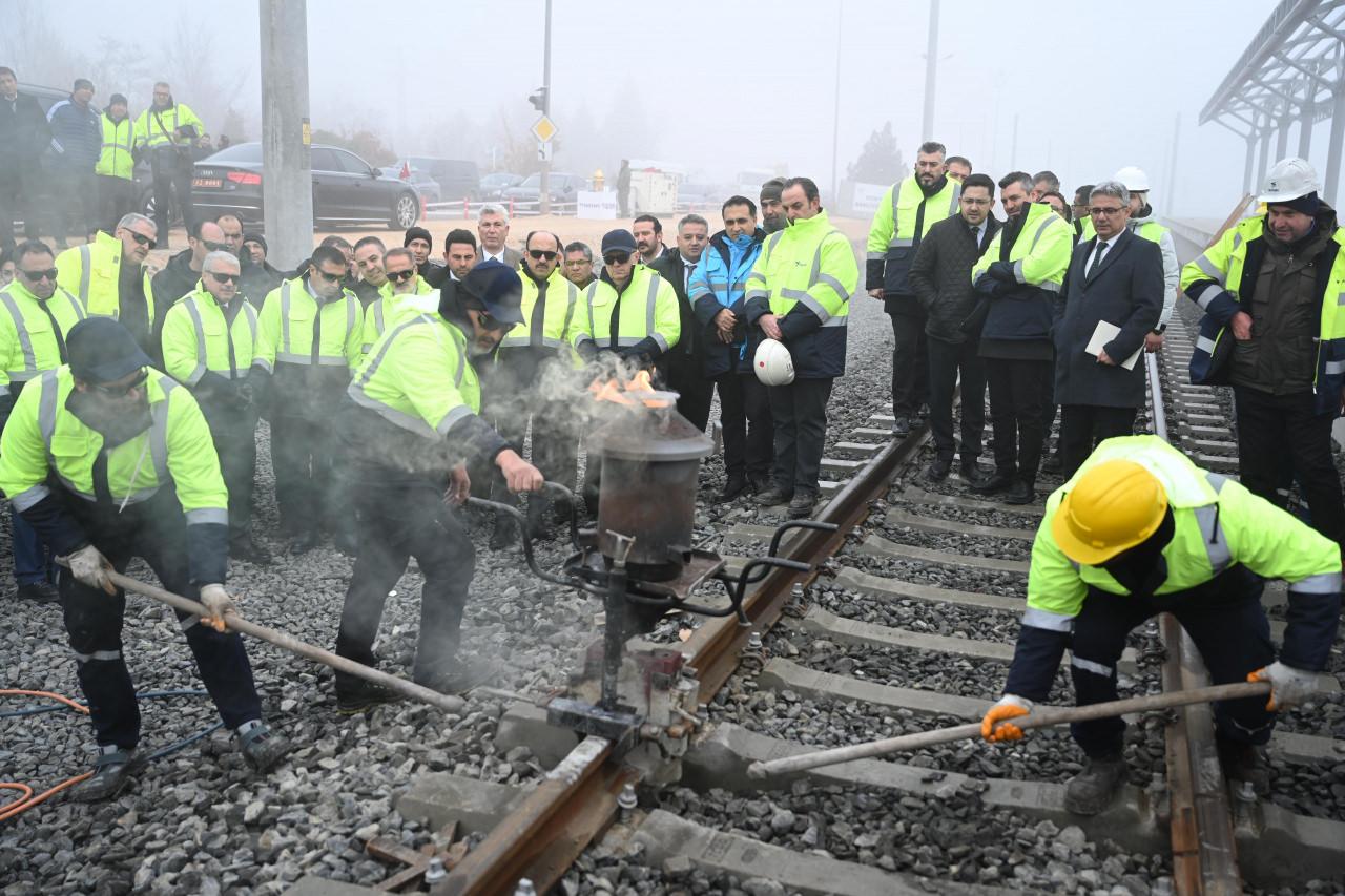 KONYARAY Banliyö Hattında Ray Birleştirme Kaynak Programı yapıldı.