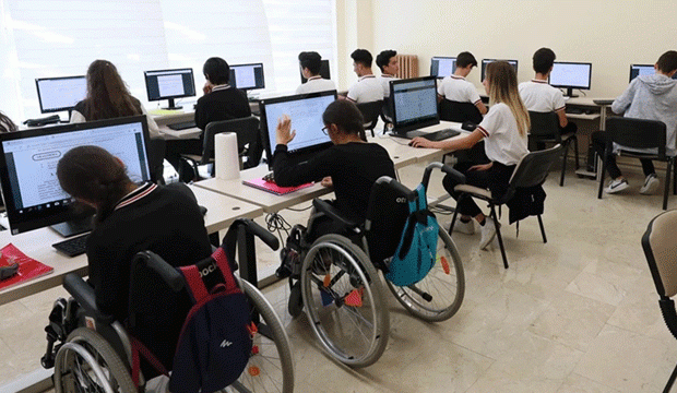 &Ouml;zel eğitime 27 yaş sınırı mı getirildi? İddialara a&ccedil;ıklama geldi