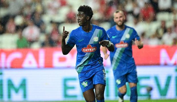 Premier Lig ekibi S&uuml;per Lig'e g&ouml;nderdiği yıldızını geri &ccedil;ağırdı! S&ouml;zleşmesi fehedildi