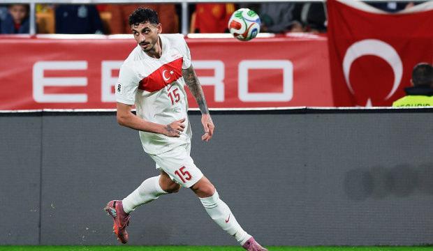 Samet Akaydin'dan &ccedil;arpıcı s&ouml;zler! "Hep savaş m&uuml;zikleri dinliyoruz"