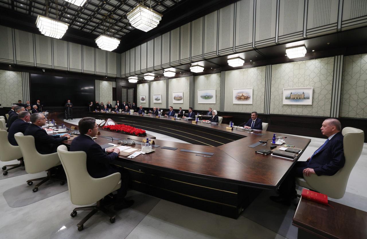 Cumhurbaşkanı Erdoğan başkanlığında Cumhurbaşkanlığı Külliyesi'nde toplandı.