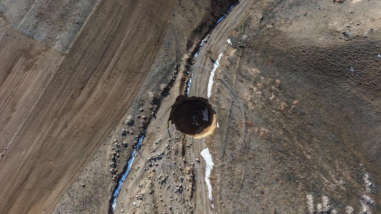 Obruğun çapı 30, derinliği 15 metre olarak belirlendi. 