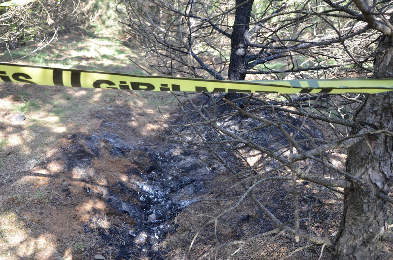 Deniz Oktay’ın (30) cesedinin yakıldığı olay yeri.