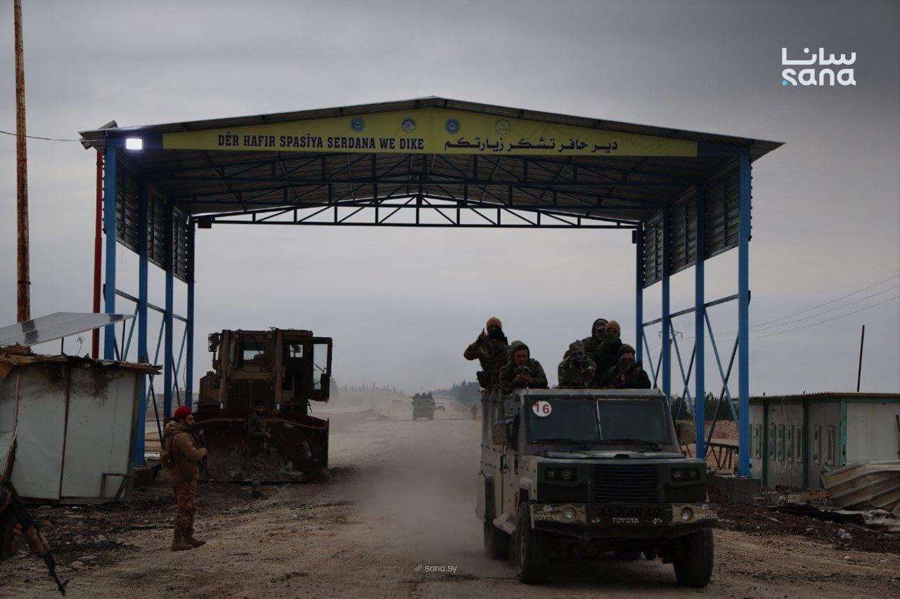 Suriye güvenlik güçleri Deyr Hafir kasabasına giriş yapıyor