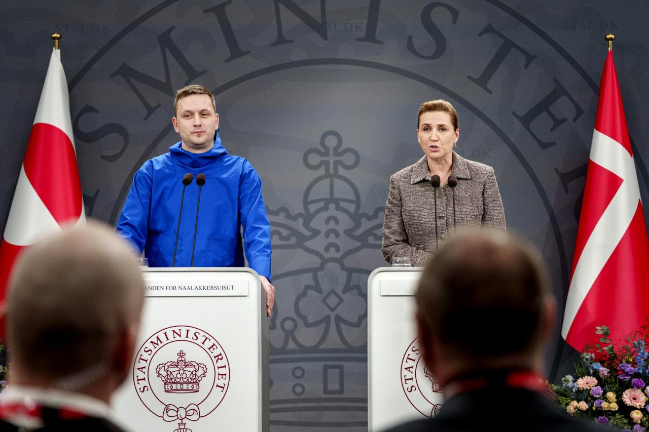 Jens-Frederik Nielsen ve Mette Frederiksen
