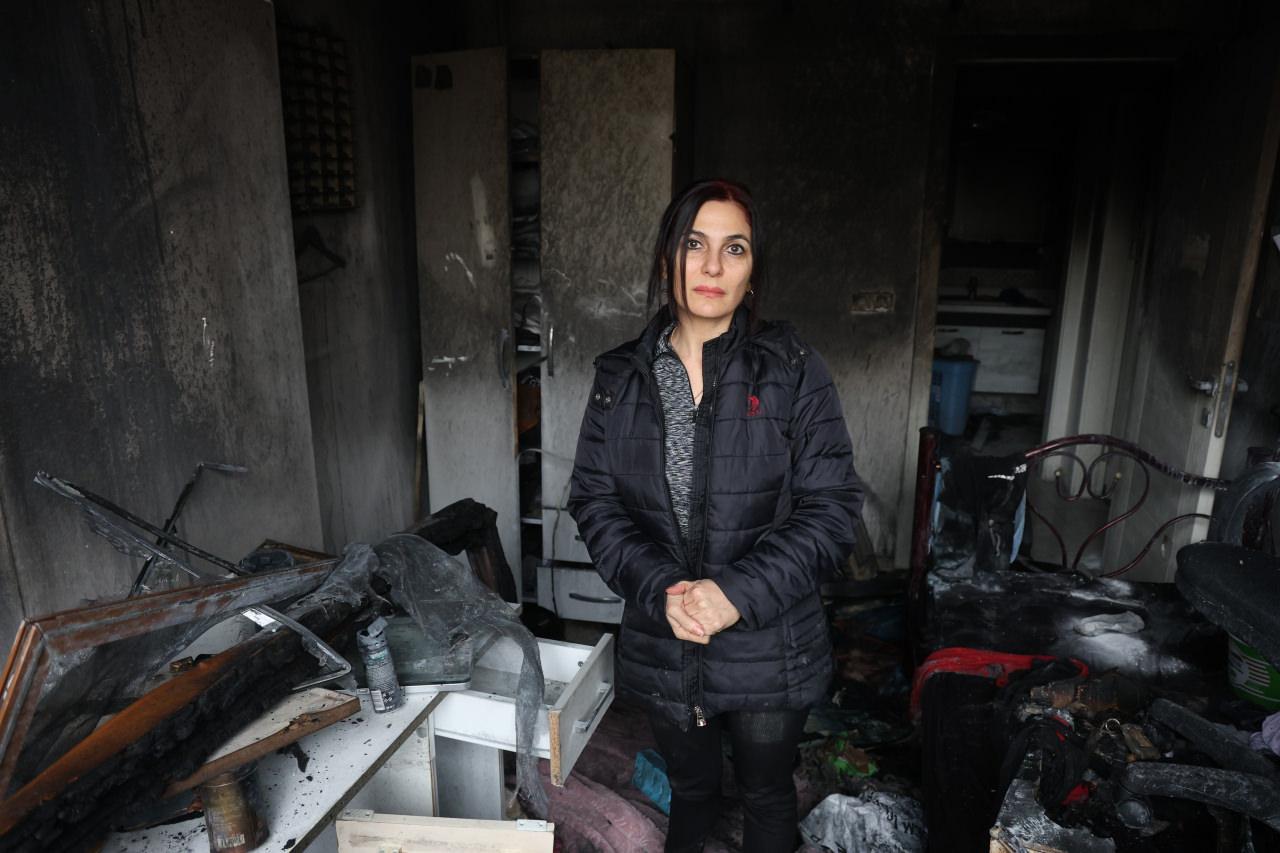 6 Şubat depremlerinde evlerini kaybeden aile bu sefer de yangını yaşadılar.