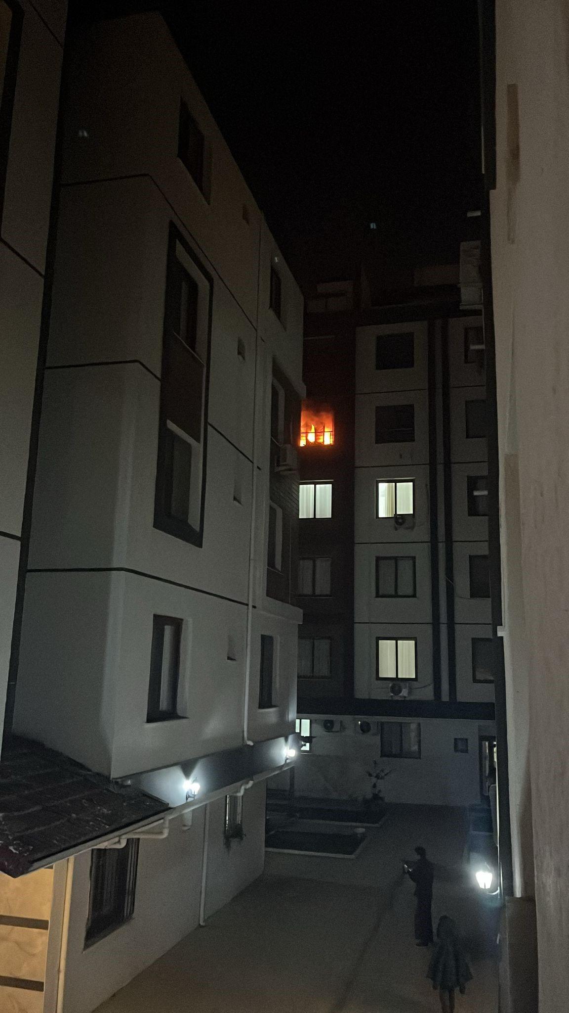 Apartman dairesinde meydana gelen yangın korku dolu anlar yarattı.