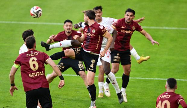 Gen&ccedil;lerbirliği Antalya'yı son dakikalarda yıktı