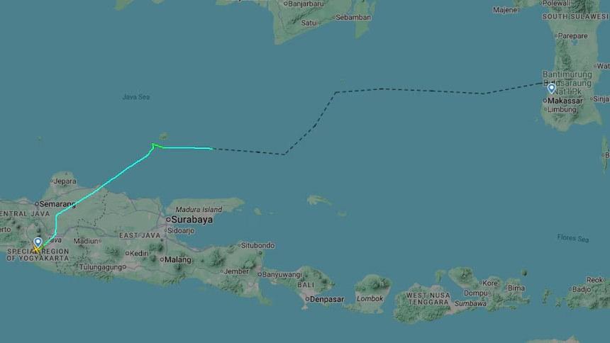 Air Indonesia Transport uçağının PK-THT seferi için izlediği rota (Kaynak: ABC Net)