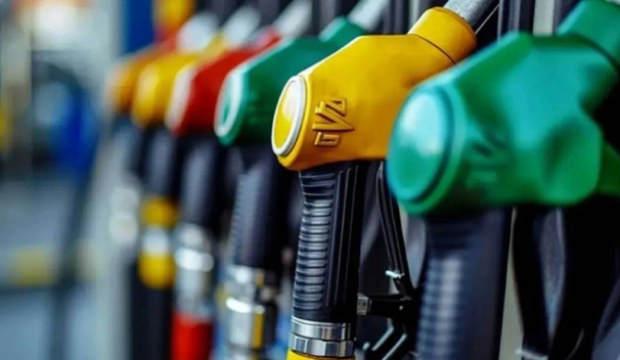 Ara&ccedil; sahipleri dikkat: Akaryakıt fiyatlarına zam yolda!