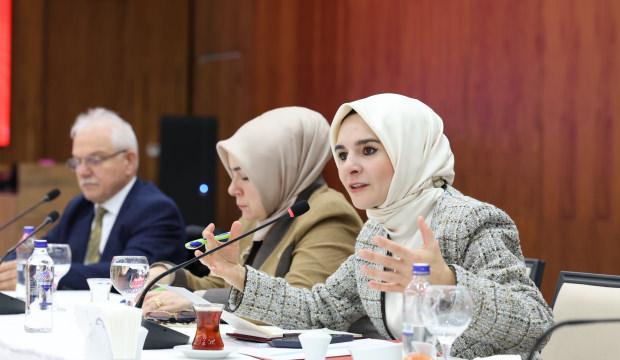 Bakan G&ouml;ktaş 'hepimizin sorumluluğu' diyerek a&ccedil;ıkladı