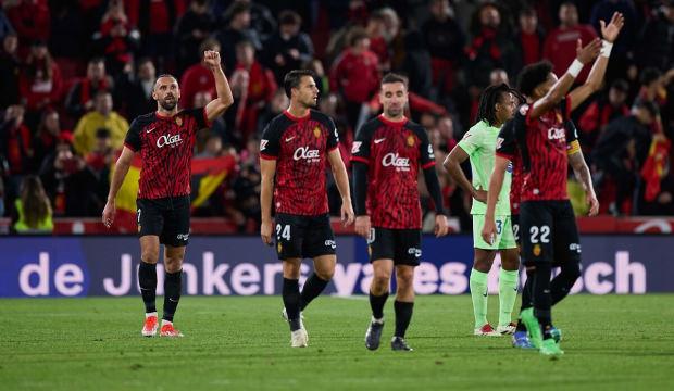 Fenerbah&ccedil;e'den eski golc&uuml;s&uuml; i&ccedil;in dev b&uuml;t&ccedil;e! Transferin &ouml;n&uuml;nde tek engel var