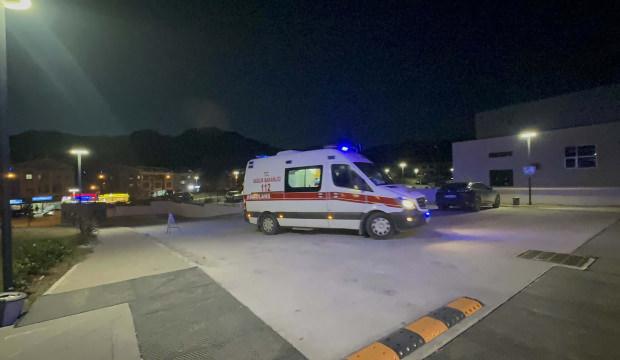 G&ouml;kova a&ccedil;ıklarında tekne battı: Aynı aileden &ouml;l&uuml; ve yaralılar var