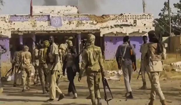 HDK sınırı ge&ccedil;ip &Ccedil;ad'a saldırdı: 7 asker &ouml;ld&uuml;