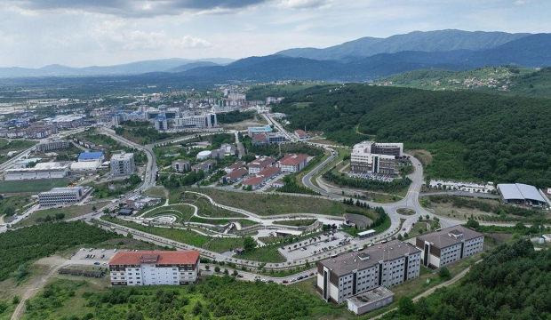 Y&uuml;ksek&ouml;ğretimde hedef y&uuml;ksek