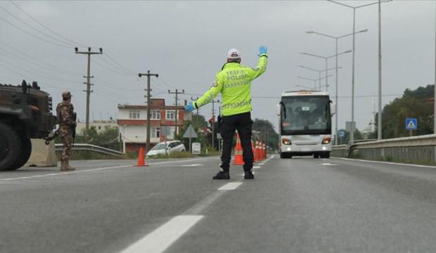 Trafikte radar g&ouml;r&uuml;nce yavaşlama devri bitti: Akıllı koridor d&ouml;nemi başladı