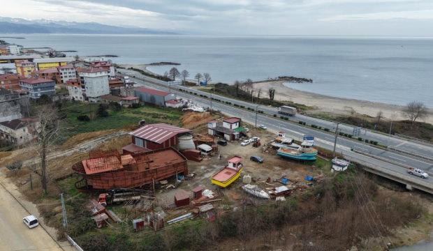 Of'tan Senegal'e balık&ccedil;ı teknesi ihracatı