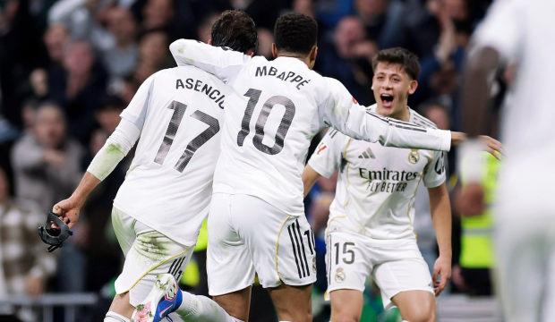 Real Madrid'de Arda G&uuml;ler şov! Oyuna girip ma&ccedil;ı değiştirdi: 7 dakikada galibiyeti getirdi 