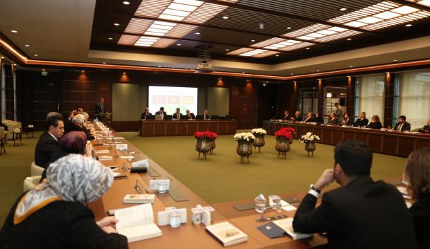 T&uuml;rkiye&rsquo;de İslamofobi ya da Altay Cem Meri&ccedil;&rsquo;i anlamak