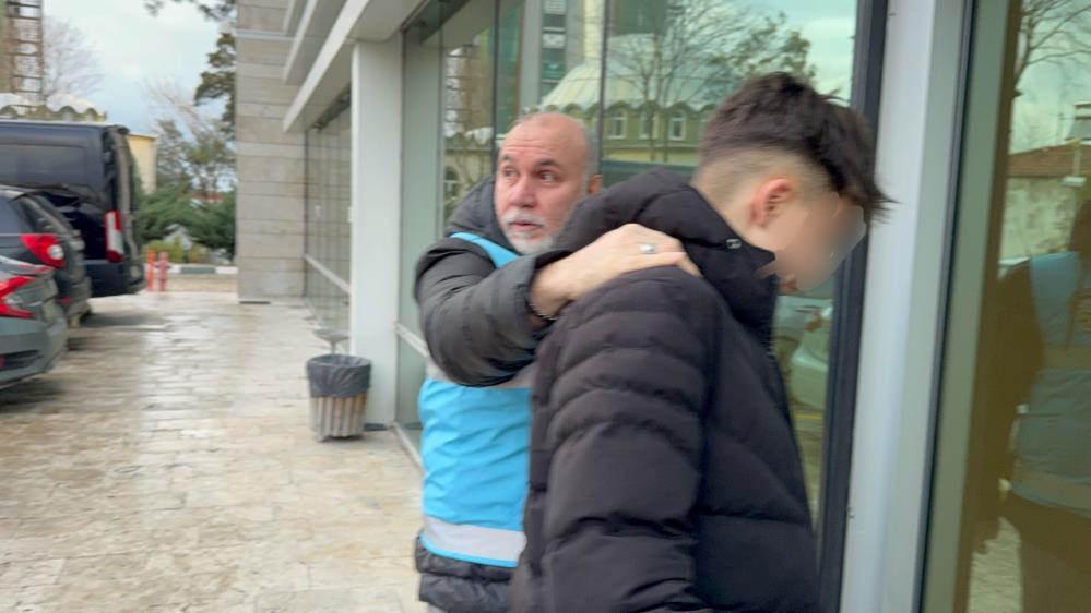 16 yaşındaki E.K.’yi yakalayarak gözaltına aldı.