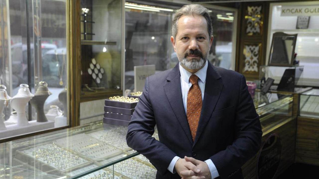 Altın ve Para Piyasaları Uzmanı İslam Memiş