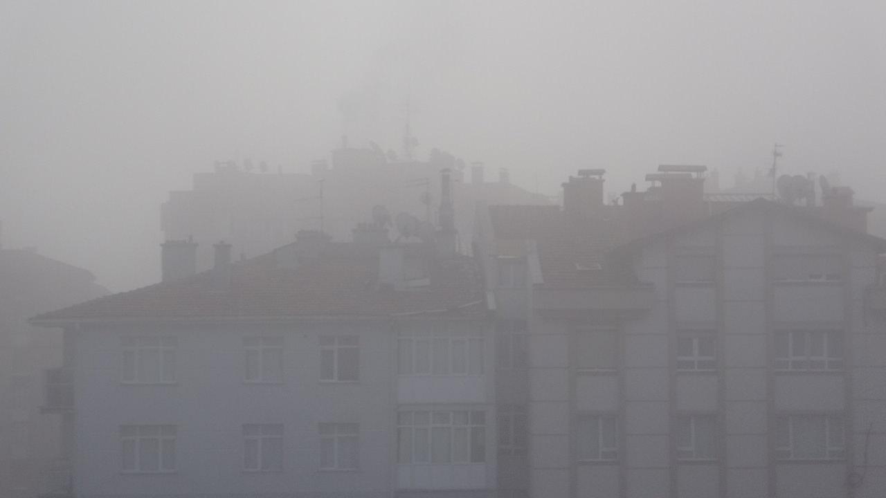 Konya'da sis etkili oluyor