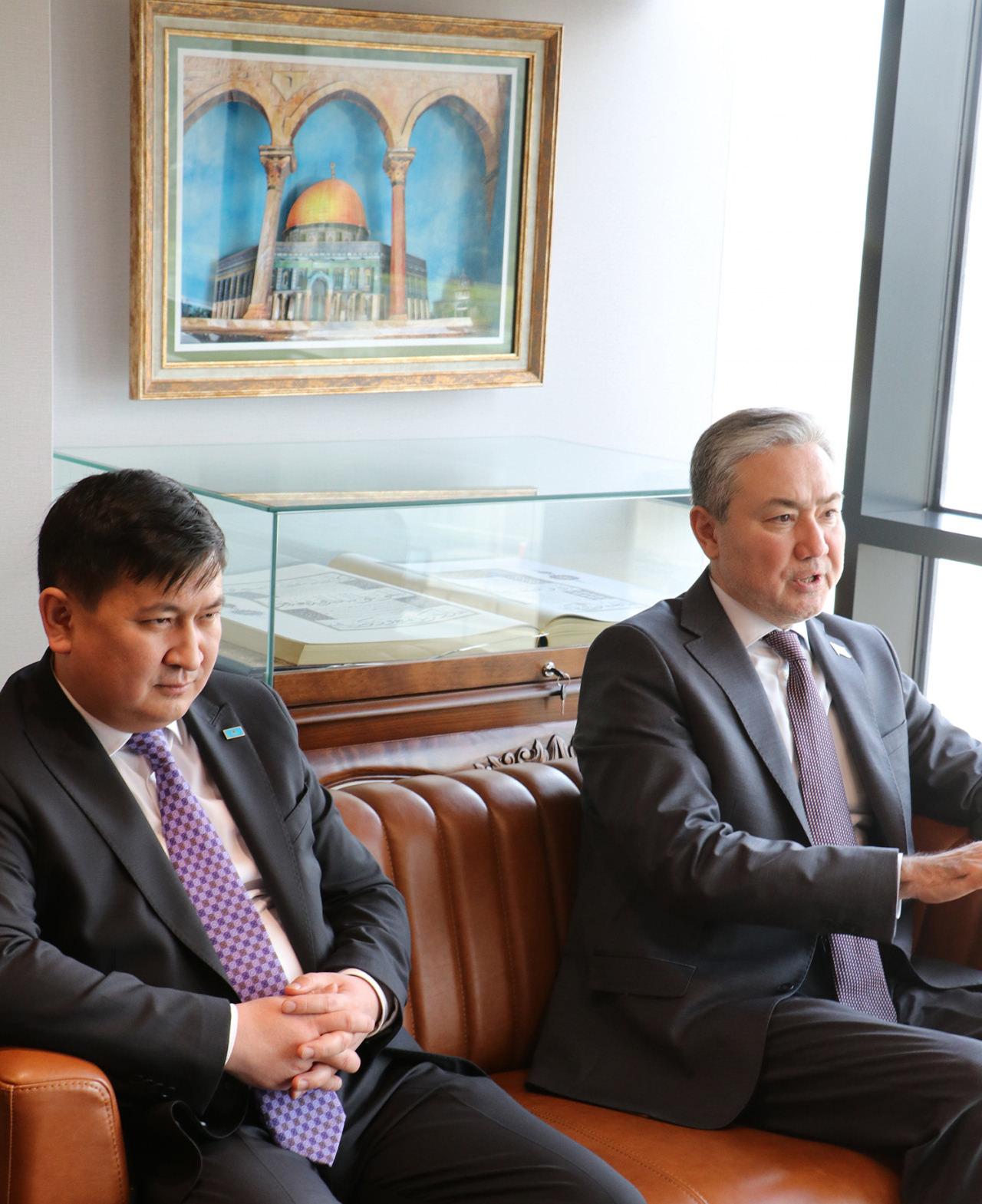 Kazakistan Cumhuriyeti Ankara Büyükelçisi Yerkebulan Sapiyev ve Kazakistan İstanbul Başkonsolosu Nuriddin Amankul