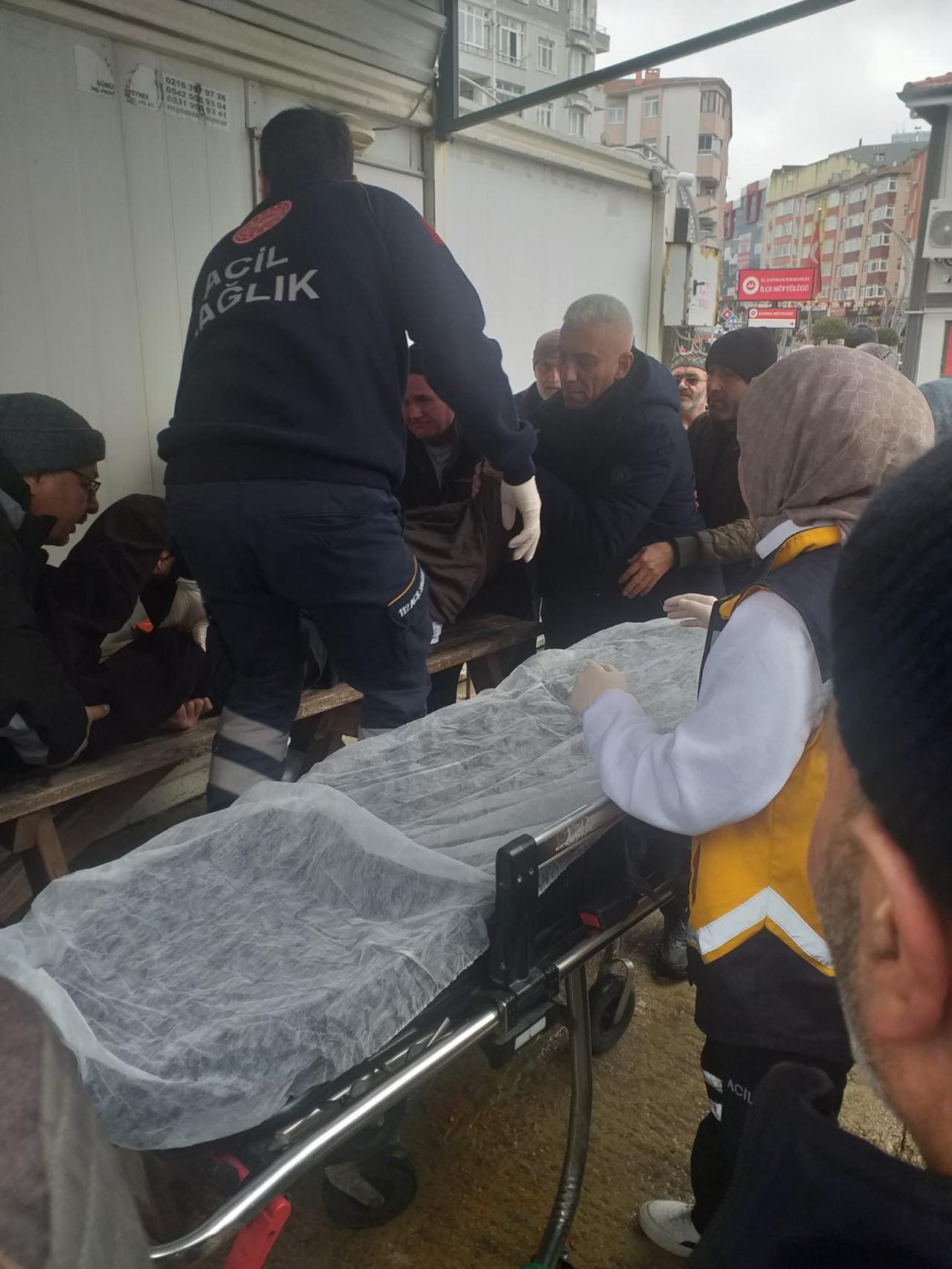 Şahıs, kaldırıldığı hastanede hayatını kaybetti.