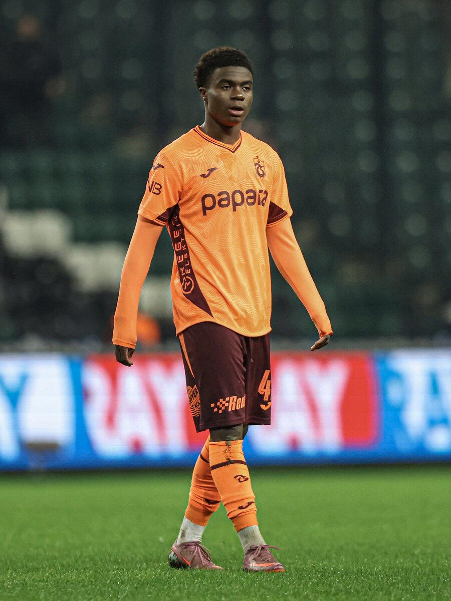 Christ Inao Oulai Trabzonspor formasıyla sahada.