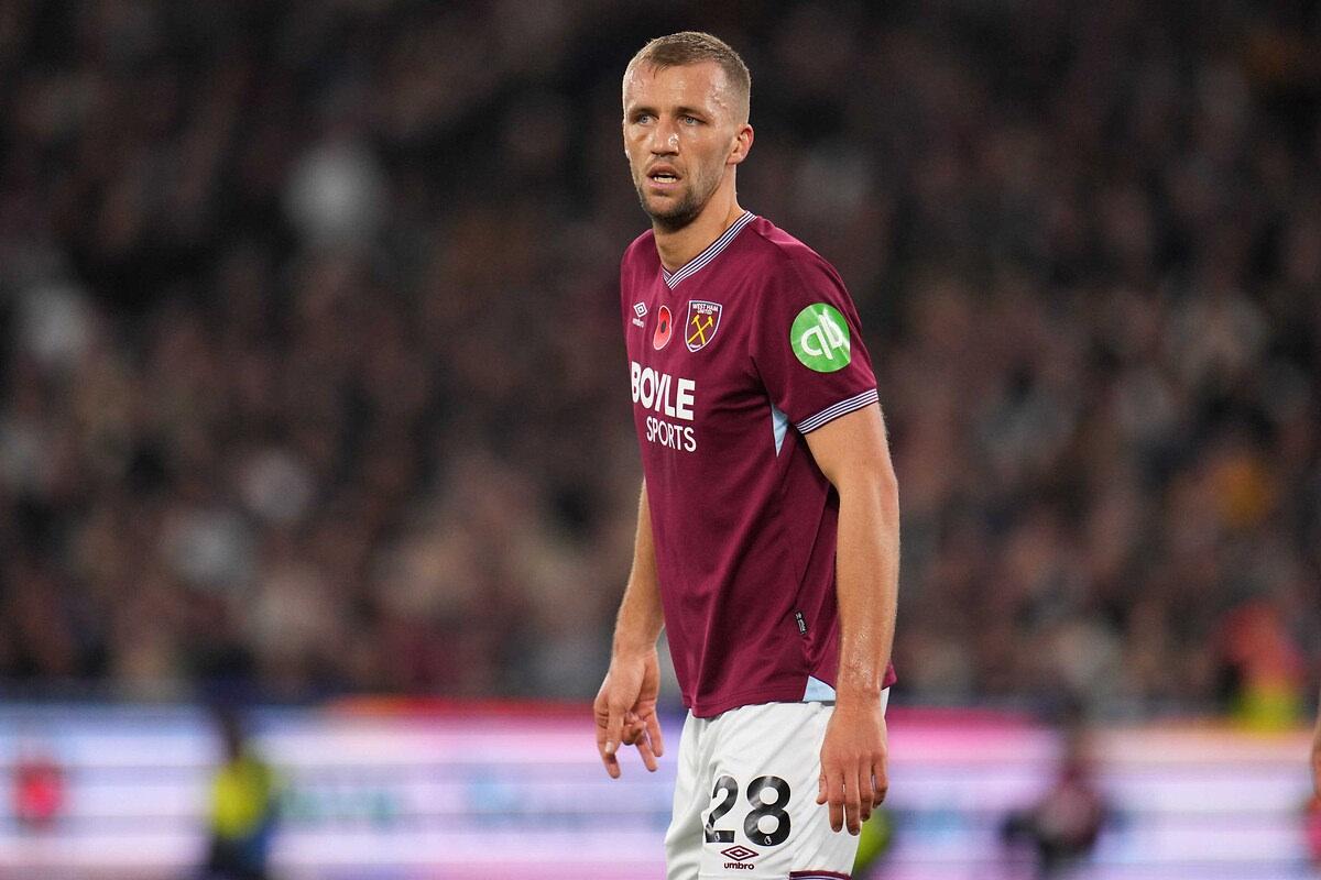 Tomas Soucek, West Ham United formasıyla.