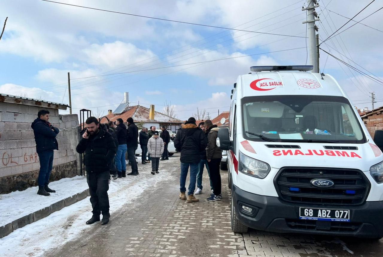 Olay yerine çok sayıda ekip sevk edildi. 