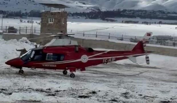 Ambulans helikopter 1 g&uuml;nl&uuml;k bebek i&ccedil;in havalandı