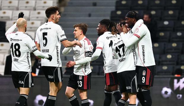 Beşiktaş transfer teklifini kabul etti: Takımın yıldızı Premier Lig'e gidiyor