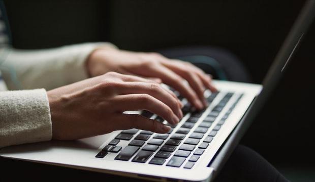 Dijital g&uuml;r&uuml;lt&uuml;de kaybolan ger&ccedil;ek