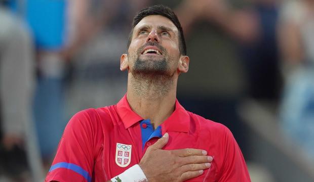 Djokovic korta &ccedil;ıkmadan Avustralya A&ccedil;ık'ta &ccedil;eyrek finale y&uuml;kseldi