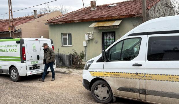 Eskişehir'de ş&uuml;pheli &ouml;l&uuml;m: Alkol alıp eve geldi, sabaha &ccedil;ıkamadı