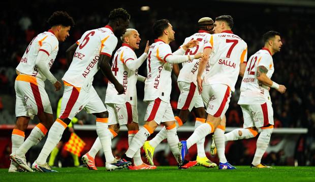 Galatasaray ligdeki yenilmezlik serisini 7 ma&ccedil;a &ccedil;ıkardı