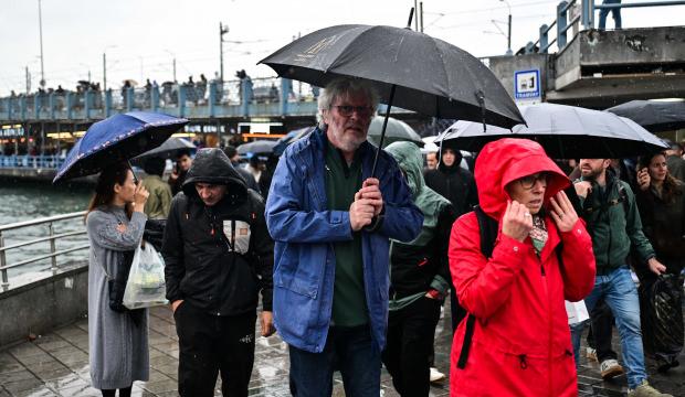 İstanbul'a 4 g&uuml;nl&uuml;k yağış uyarısı: Pazartesi başlıyor
