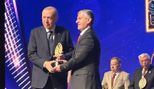 Padişah mesleğini devam ettiren adama Cumhurbaşkanı Erdoğan'dan &ouml;d&uuml;l