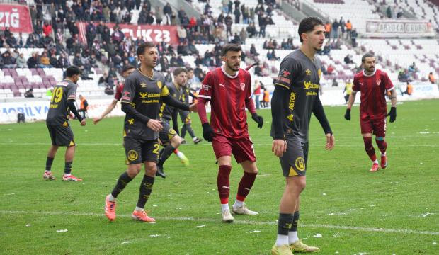 S&uuml;per Lig efsaneleri 2. Lig'de karşılaştı! 5-0'lık tarihi skor