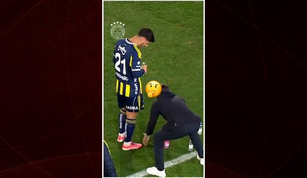 Tedesco lig ma&ccedil;ında taktiği şişelerle verdi, galibiyet geldi!