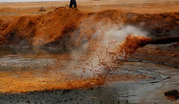 T&uuml;rkiye'ye teklif etmişlerdi: B&ouml;lgede tarihi gelişme! Petrol &ccedil;ıkarılmaya başlandı