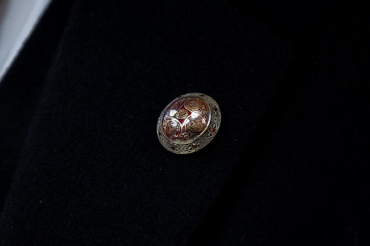 Devlet Bahçeli’nin taktığı rozet