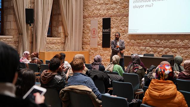 Psikolog Kerem Gümüş