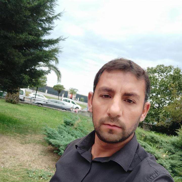 Boğazı kesilip satırla başına vurularak öldürülen Ferit Marhan